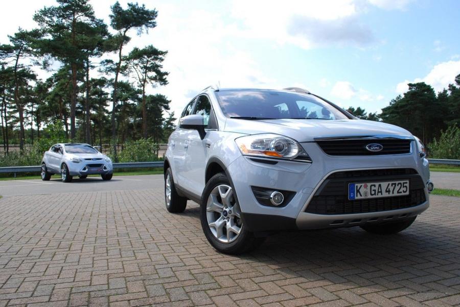  Ford Kuga 2008 года  (фото 18 из 139)